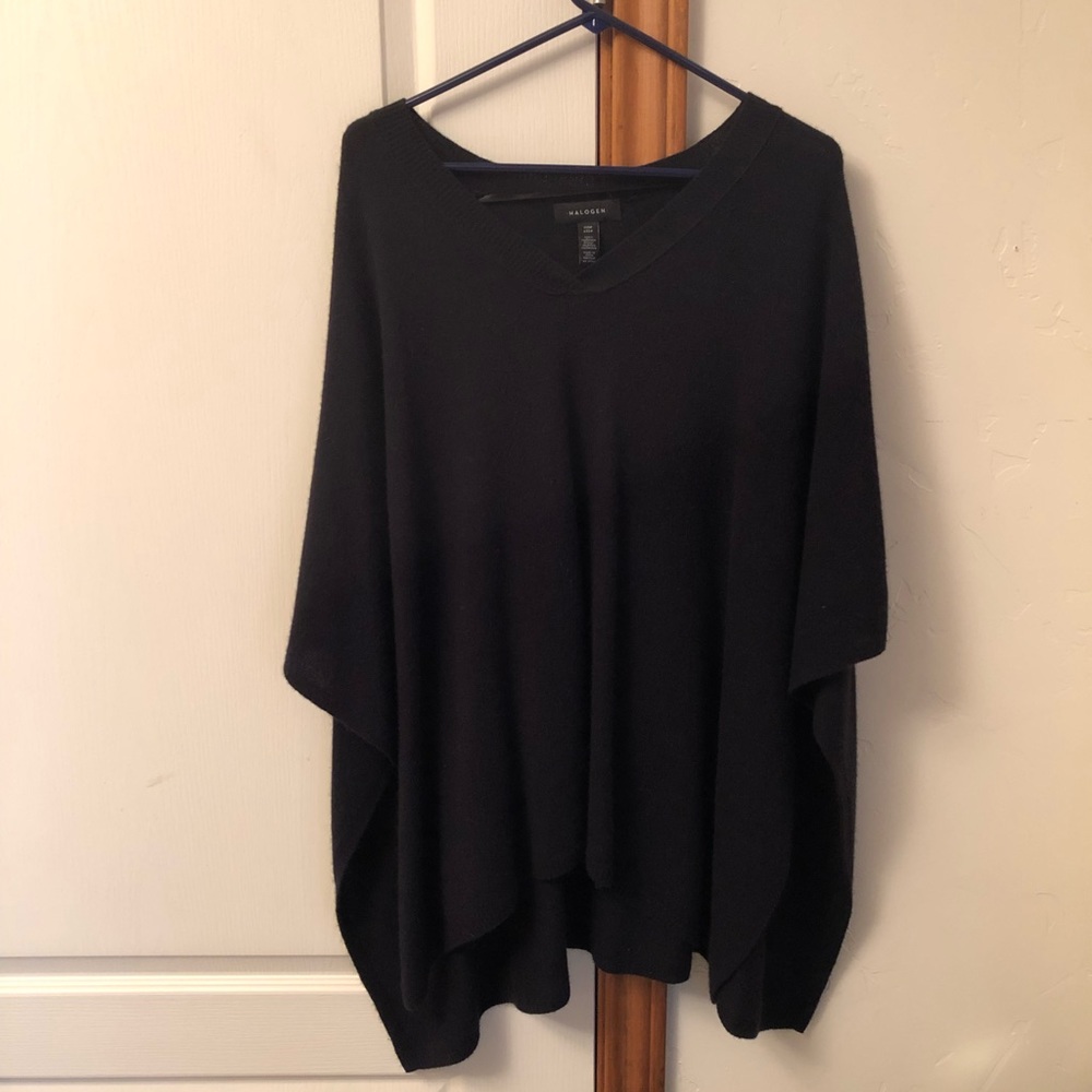 Halogen brand v-neck cashmere sweater cape